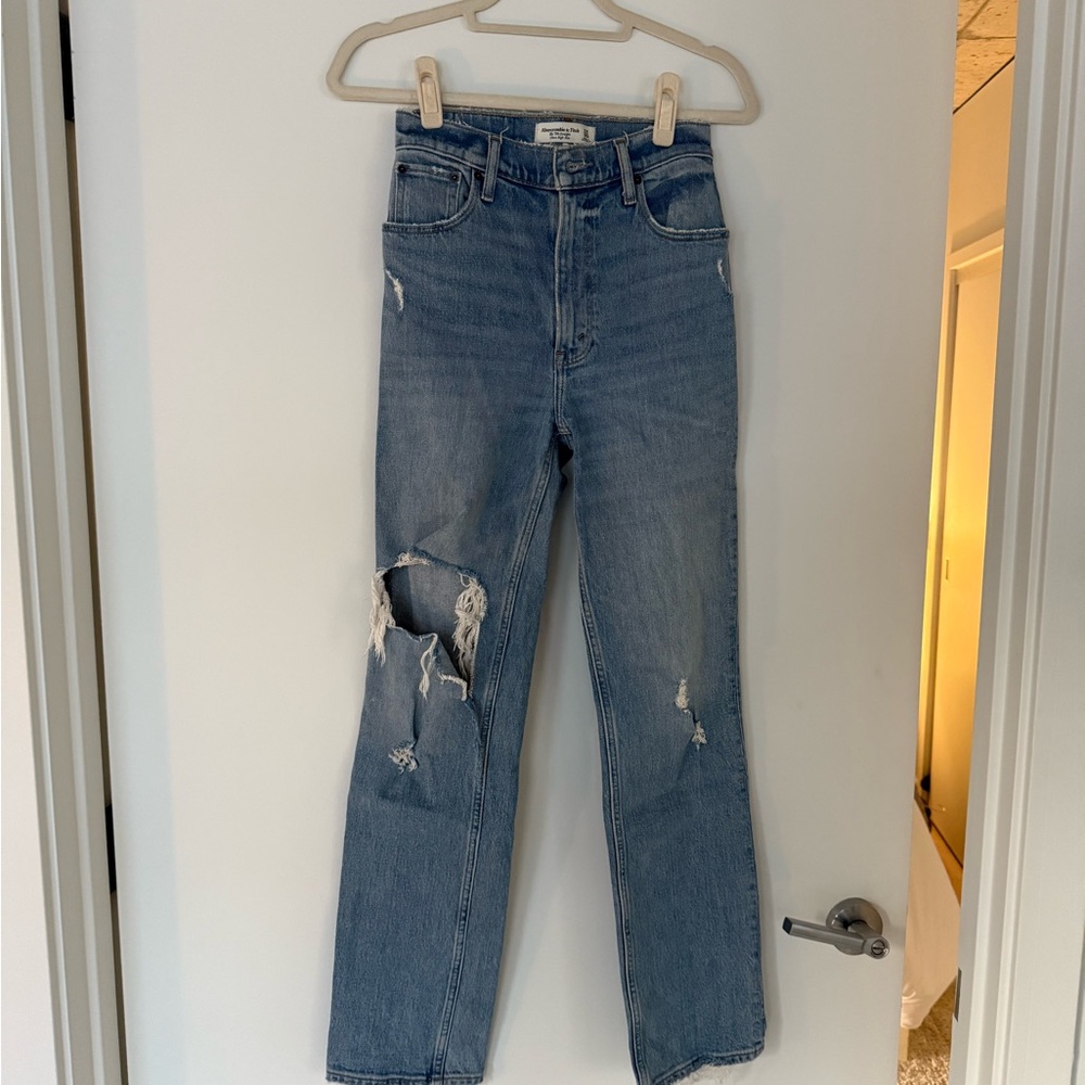Abercrombie & Fitch The 90’s Straight Ultra High Rise
